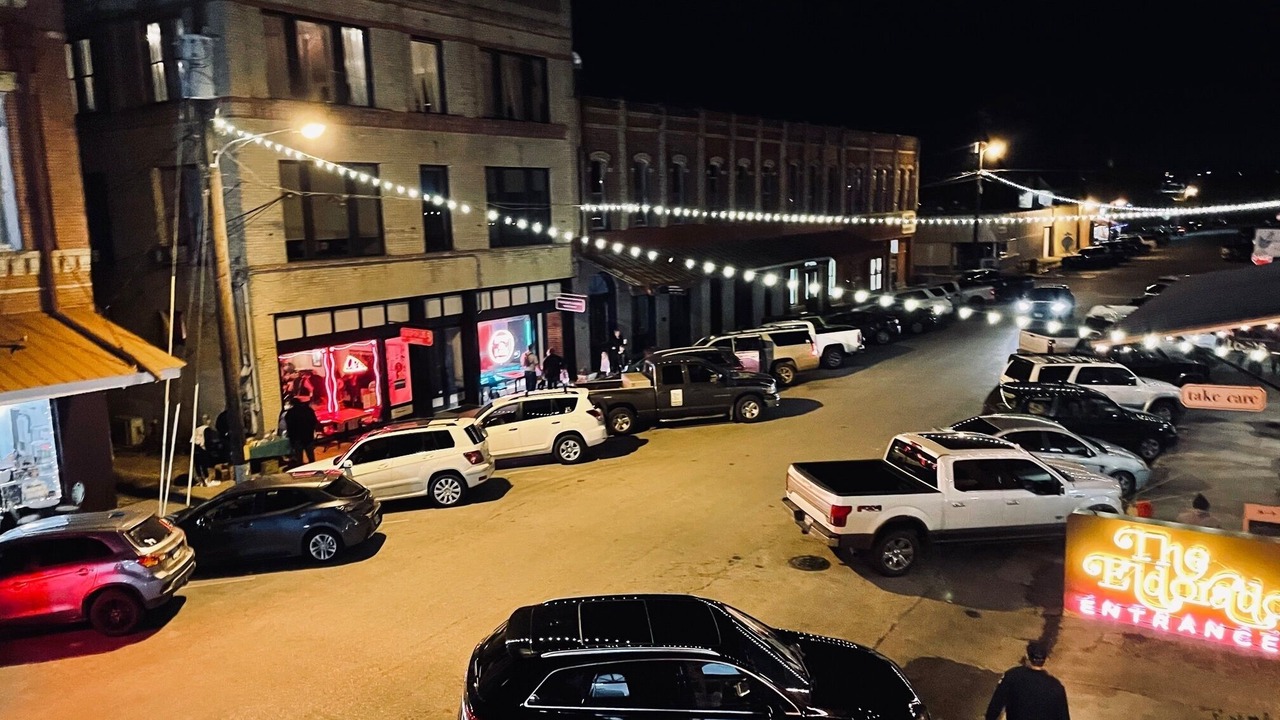 Photo of Others in Lockhart