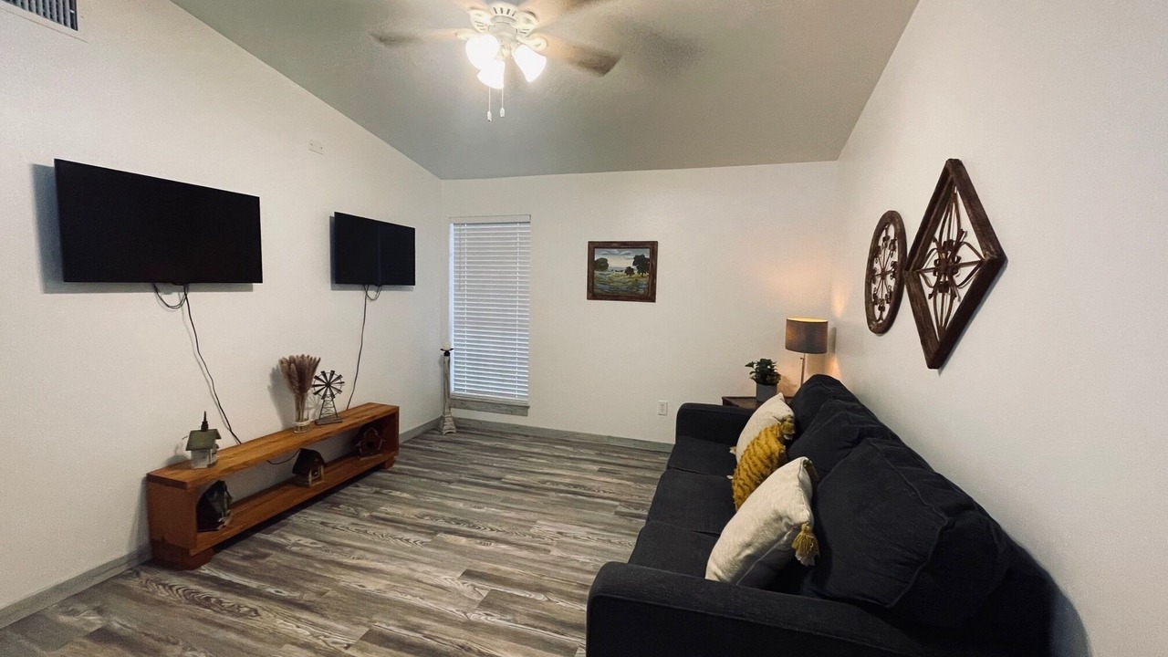Photo of Livingroom in Lockhart