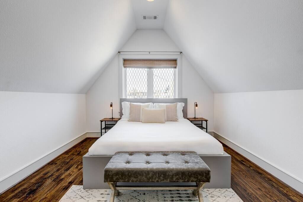 Photo of Bedroom in Greenland Hills