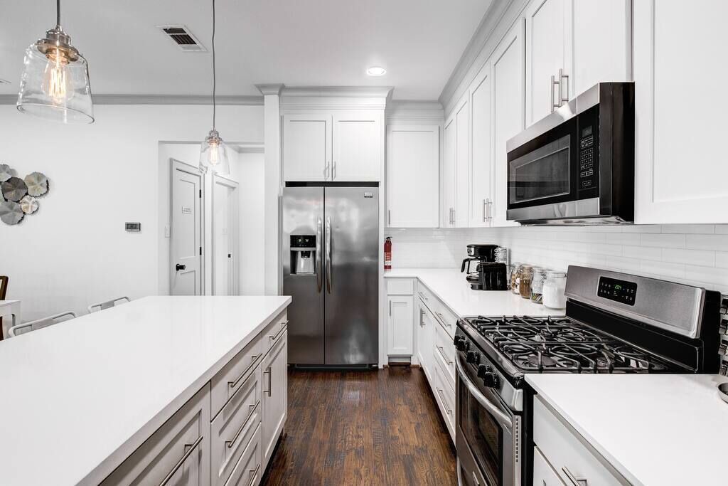 Photo of Kitchen in Greenland Hills