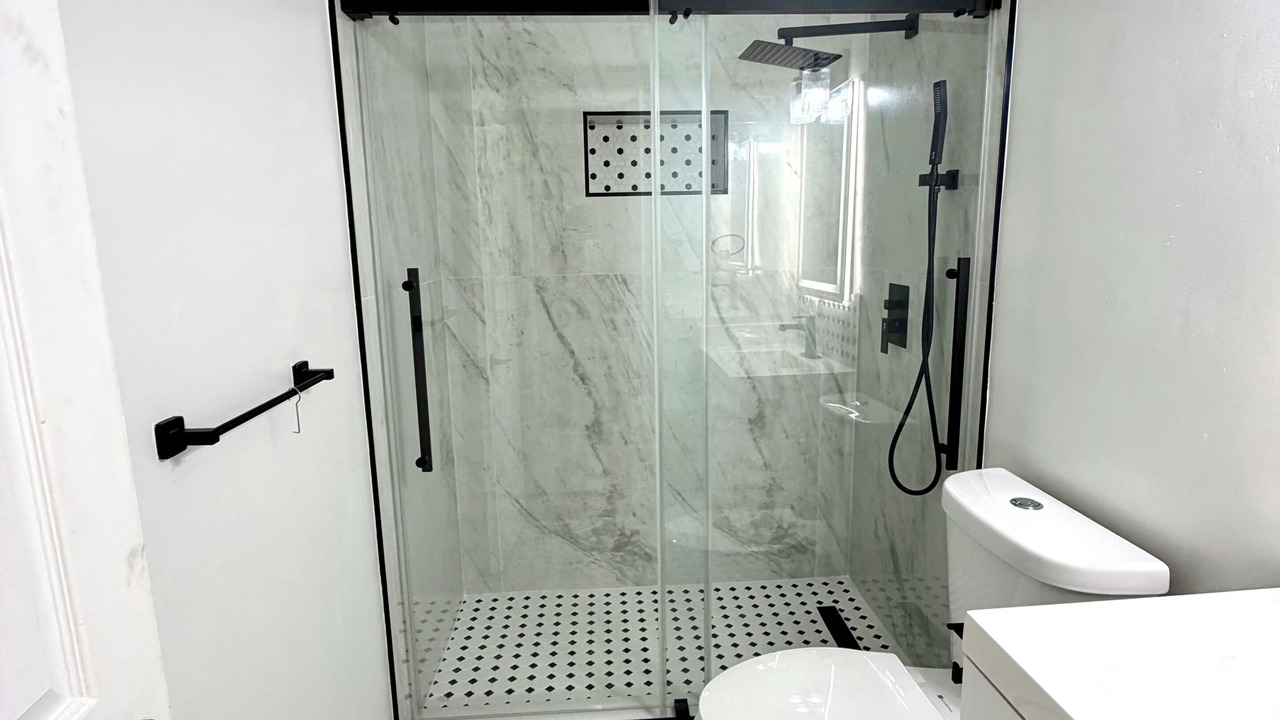 Photo of Bathroom in Seminole