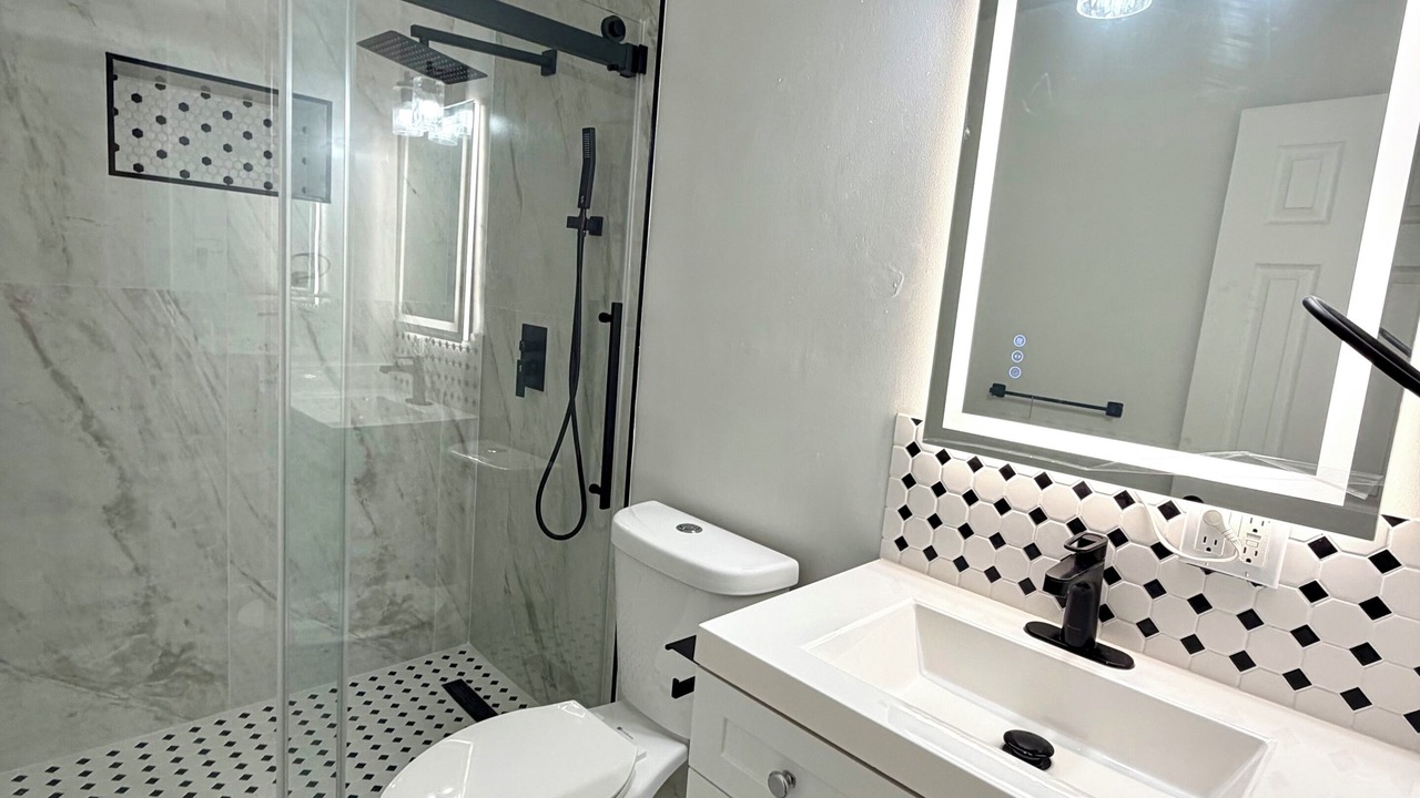 Photo of Bathroom in Seminole