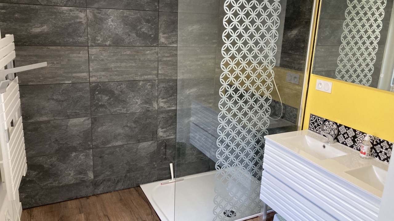 Photo of Bathroom in Marennes
