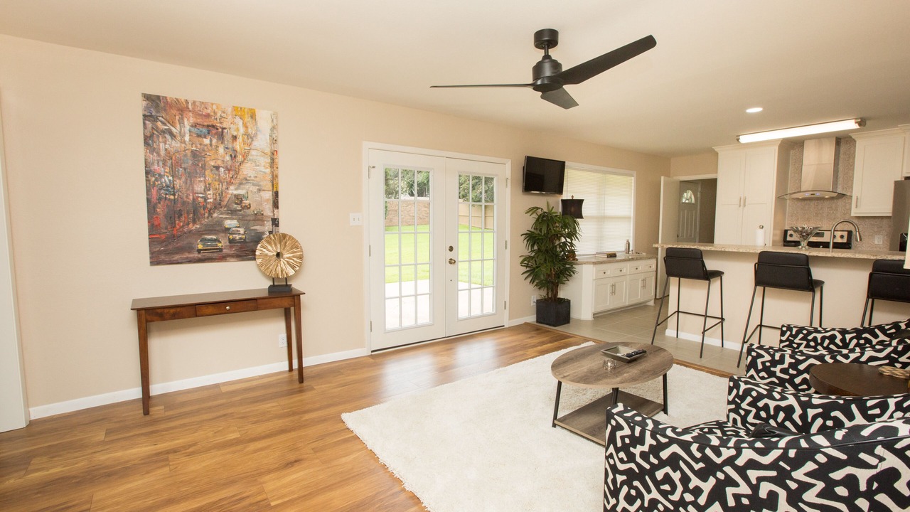 Photo of Livingroom in Tyler