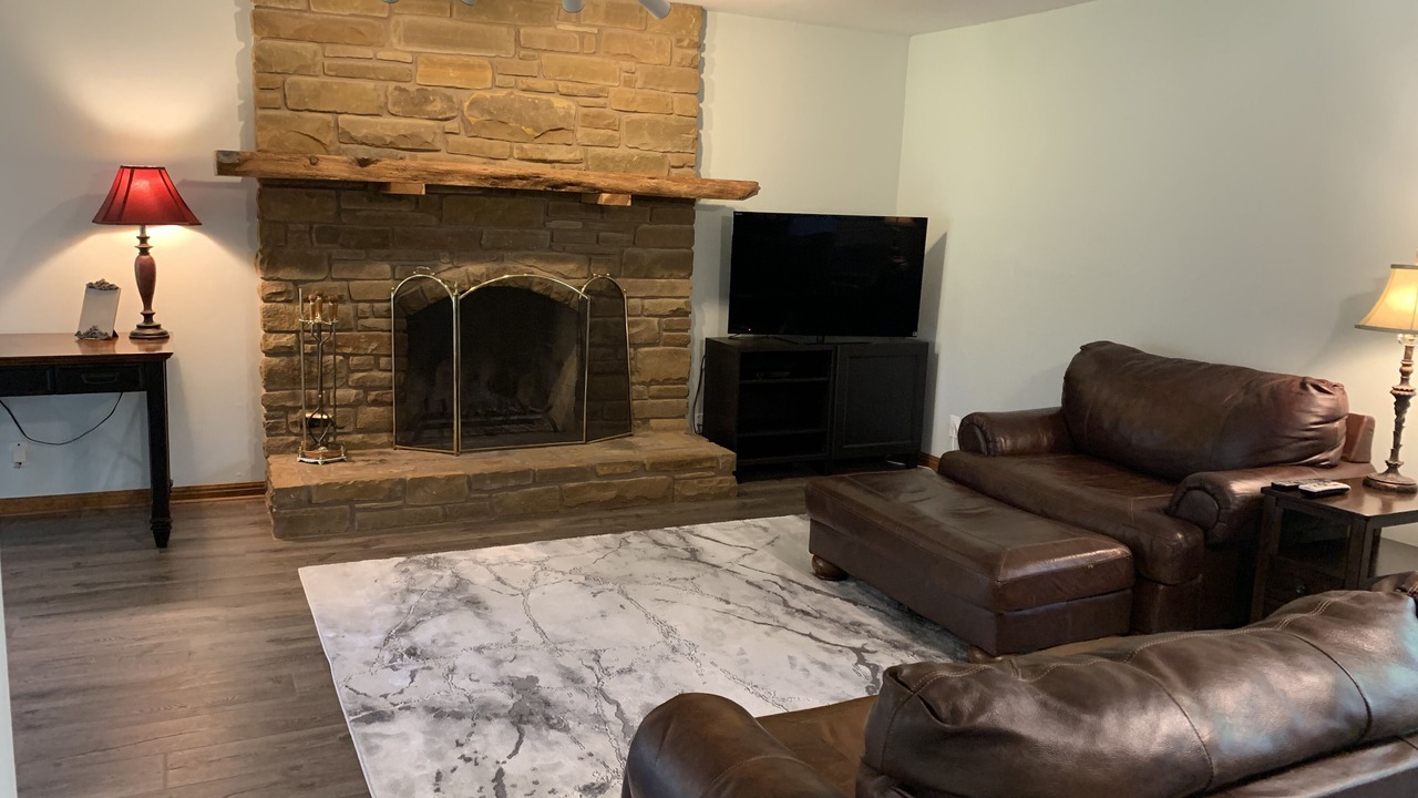 Photo of Livingroom in Cedar Creek