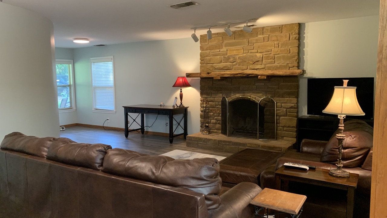 Photo of Livingroom in Cedar Creek