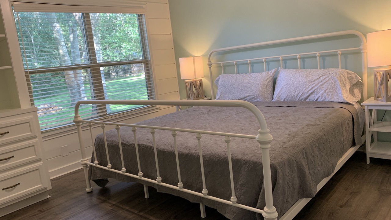 Photo of Bedroom in Cedar Creek