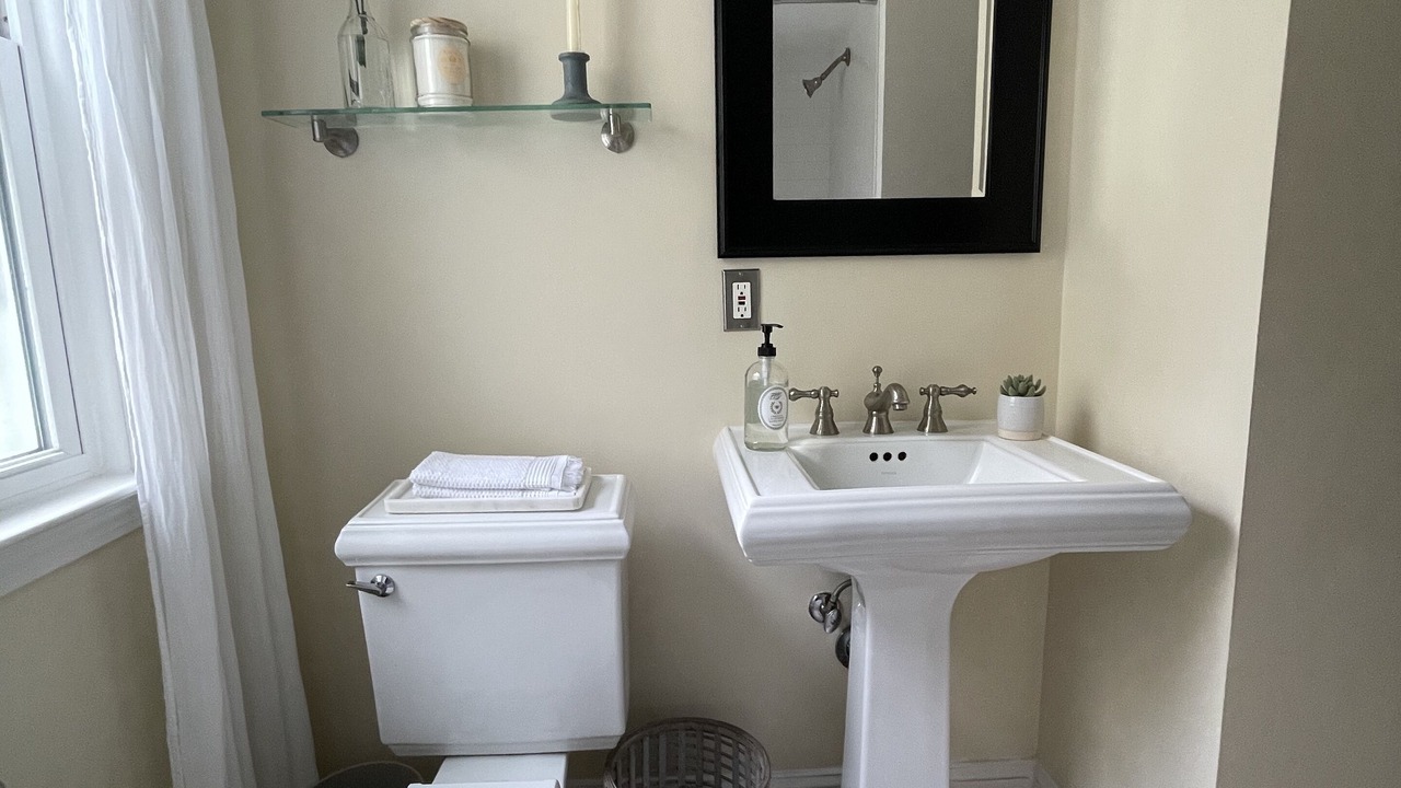 Photo of Bathroom in Drayton Plains