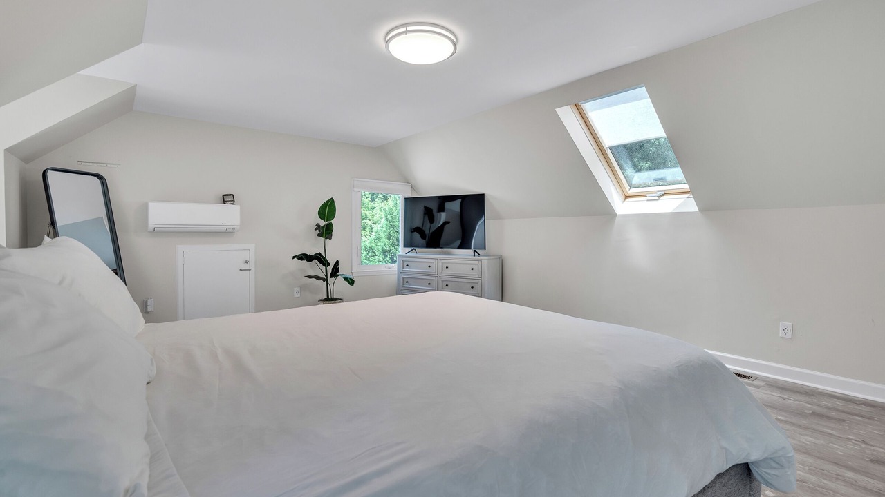 Photo of Bedroom in North Hills