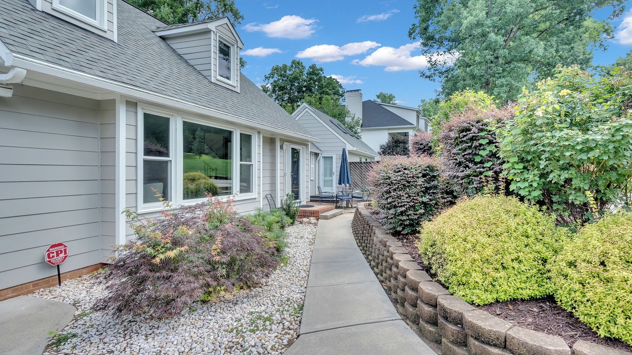 Photo of Outdoor in North Hills