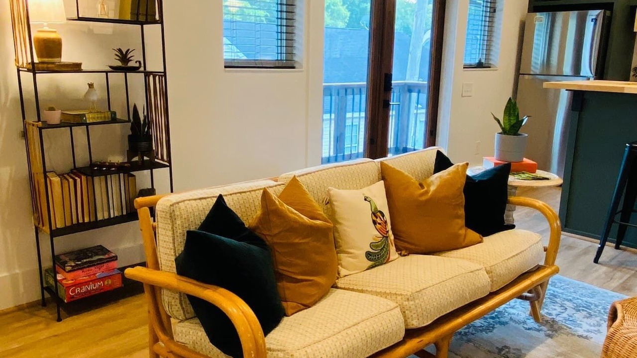 Photo of Livingroom in Talbot's Corner