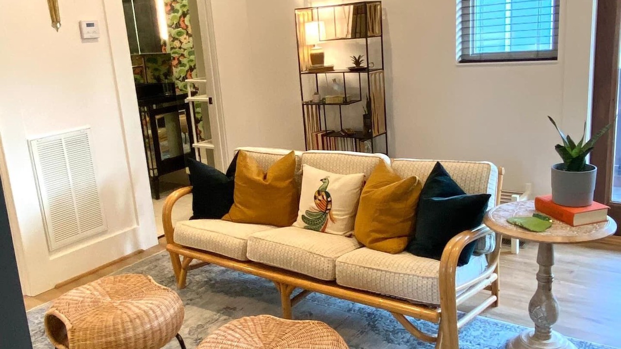 Photo of Livingroom in Talbot's Corner
