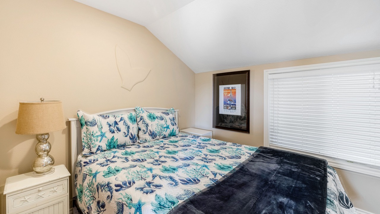 Photo of Bedroom in Depoe Bay
