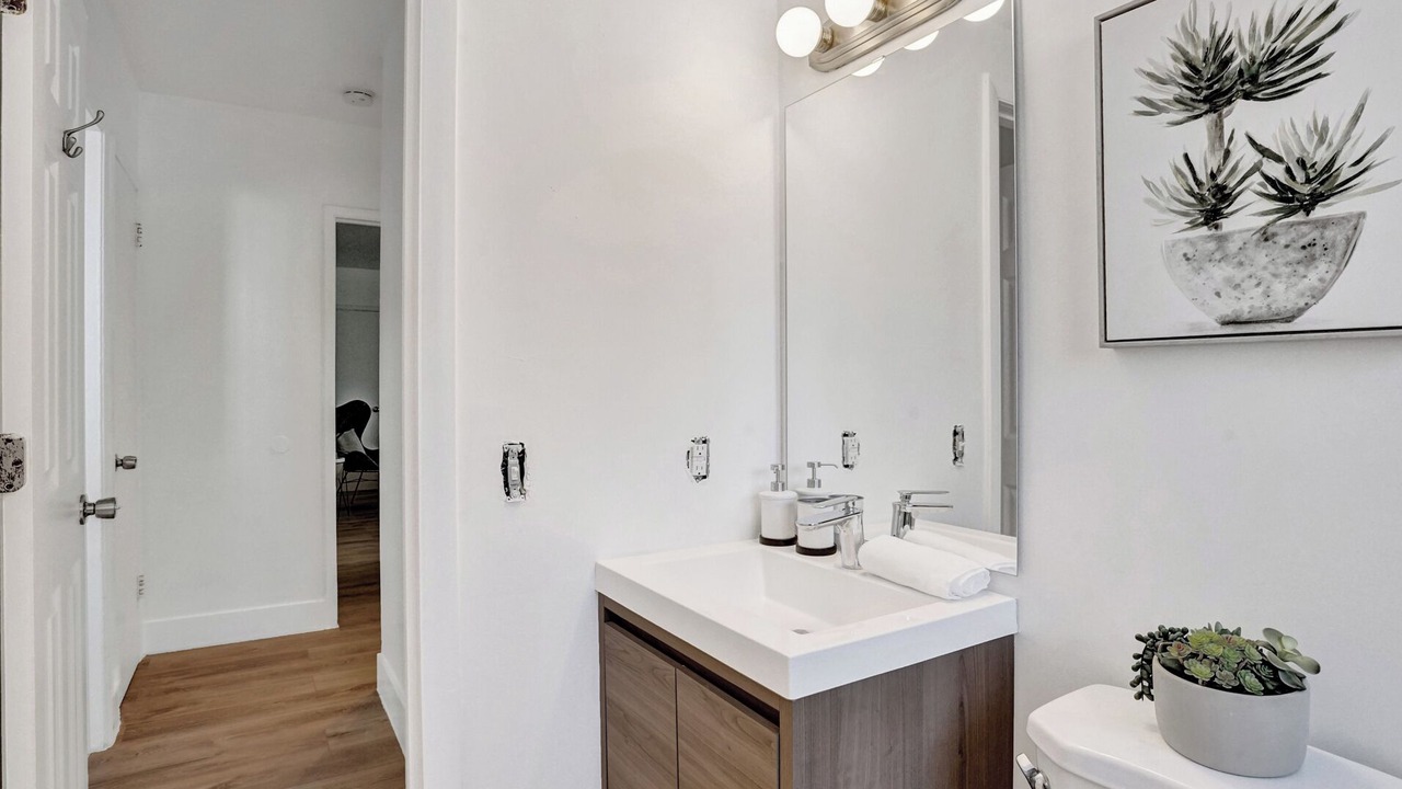 Photo of Bathroom in West Avenue