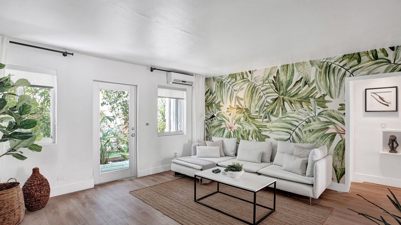 Photo of Livingroom in West Avenue