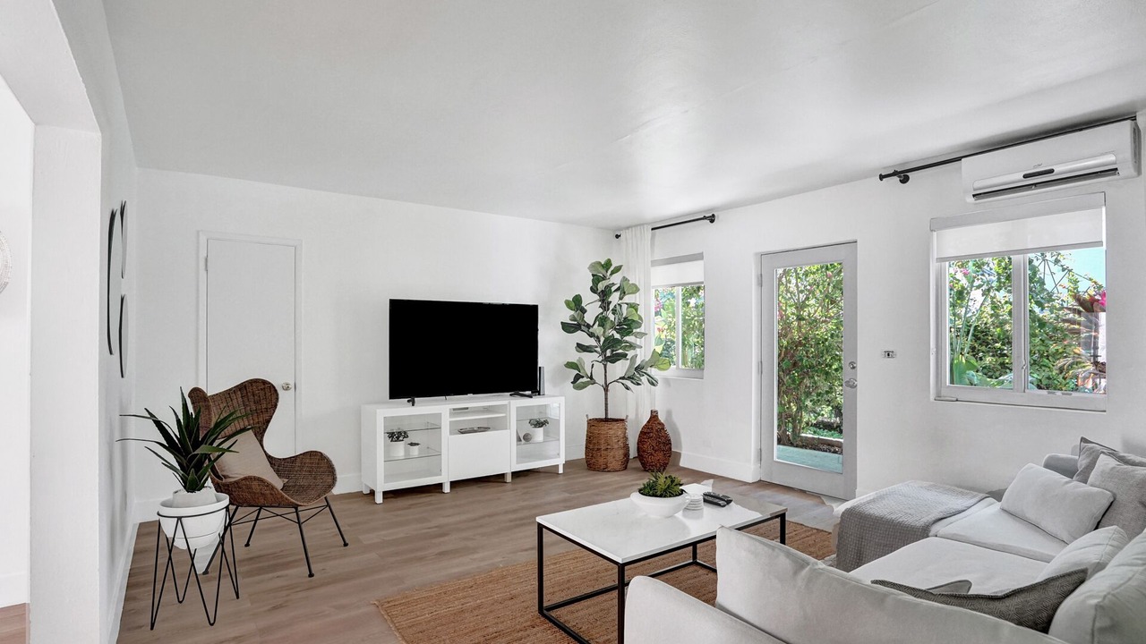 Photo of Livingroom in West Avenue