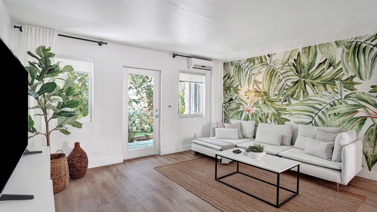 Photo of Livingroom in West Avenue