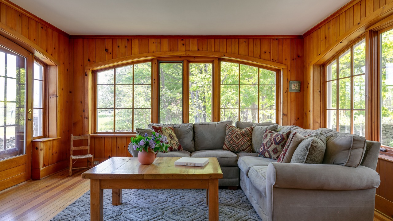 Photo of Livingroom in Hammondsport