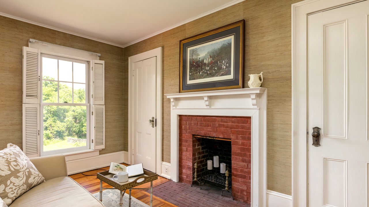 Photo of Livingroom in Hammondsport