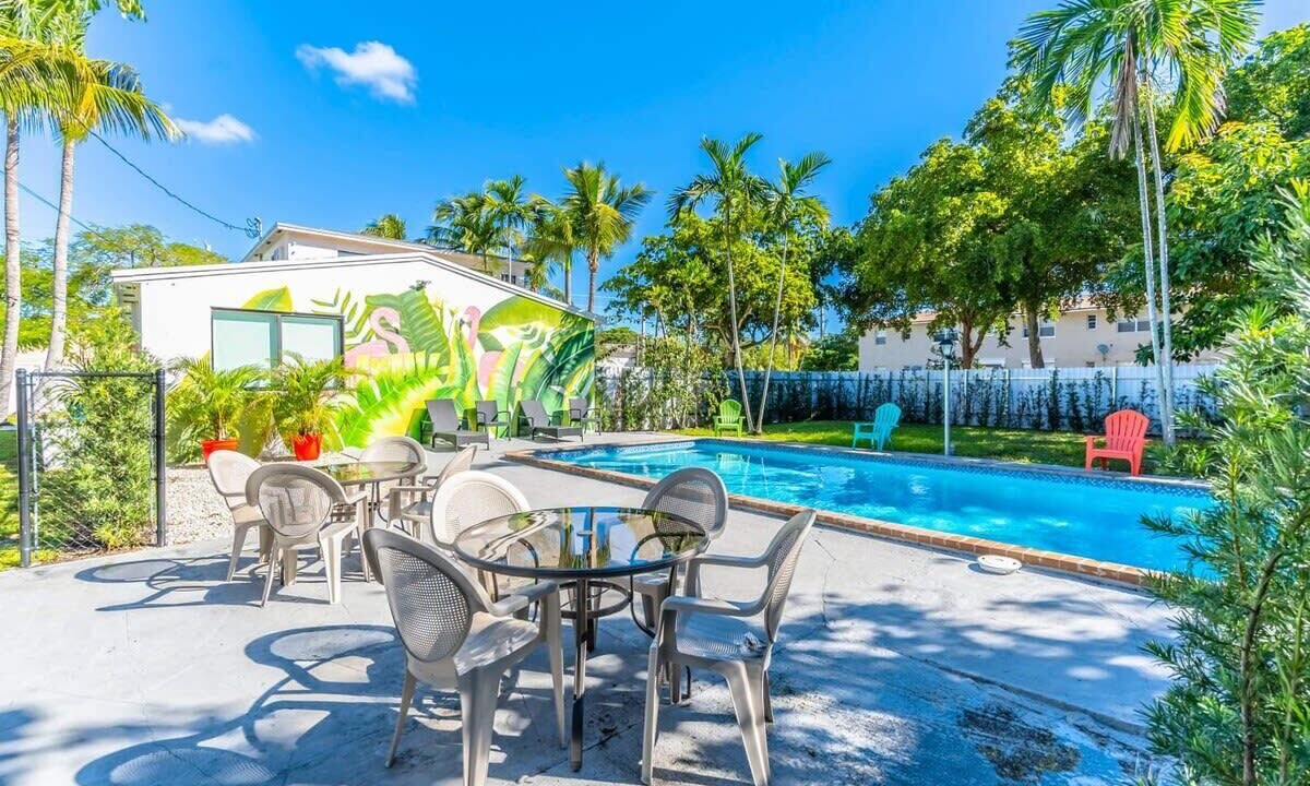 Photo of Outdoor in North Miami