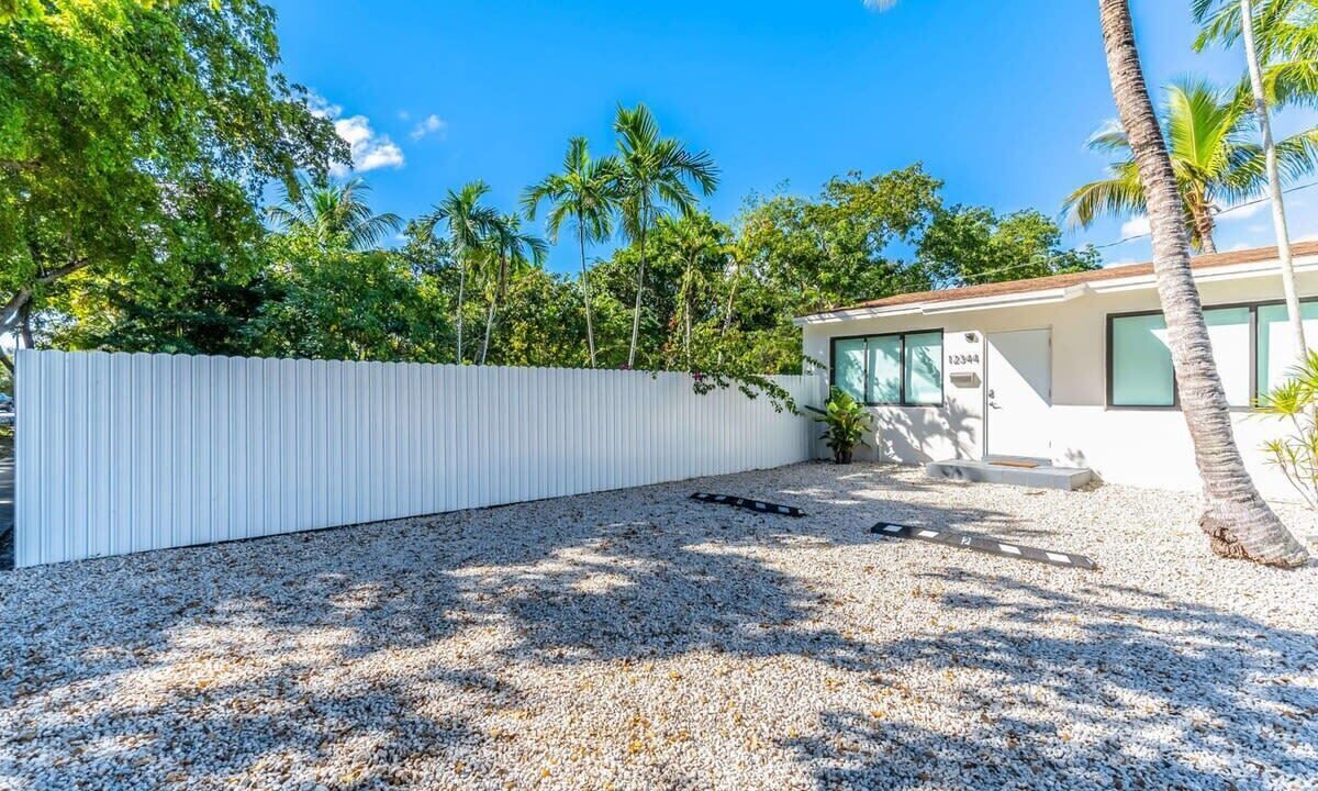Photo of Others in North Miami