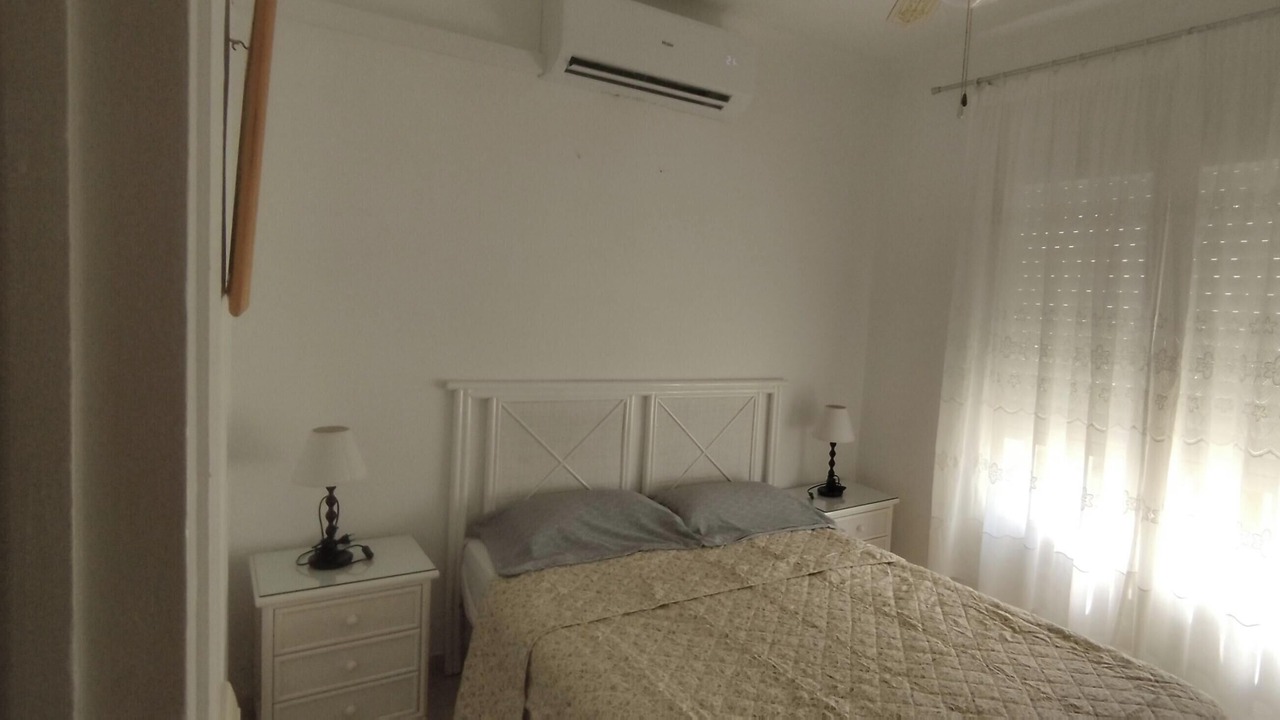 Photo of Bedroom in Roses Town Center