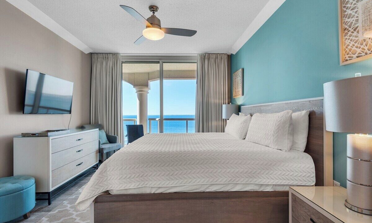 Photo of Bedroom in Pensacola Beach