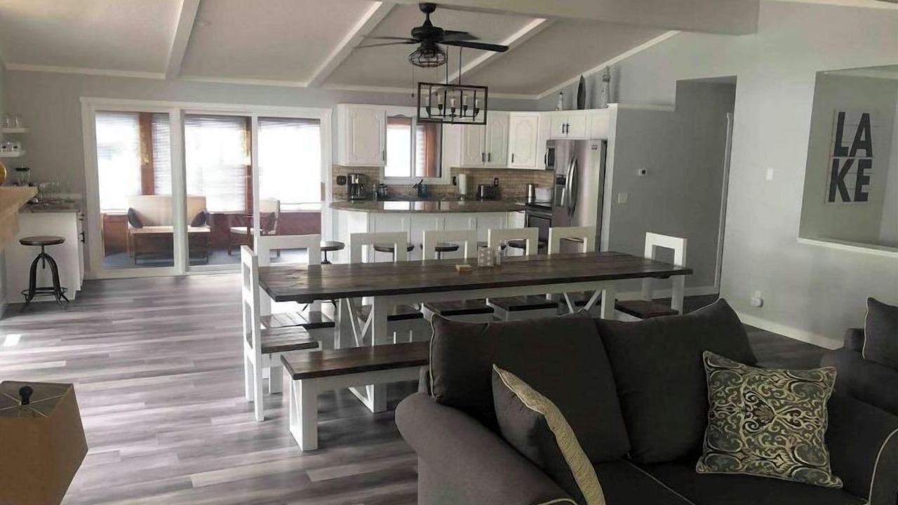 Photo of Livingroom in Nekoosa