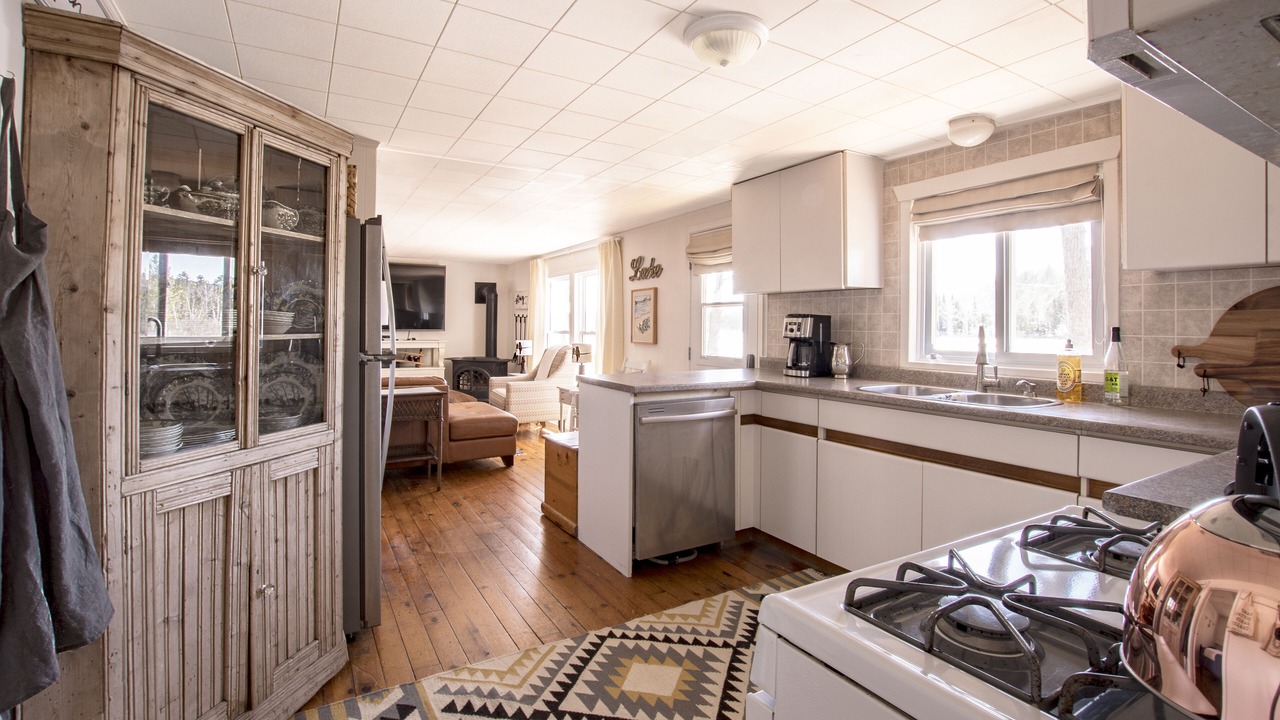 Photo of Kitchen in Dysart et al