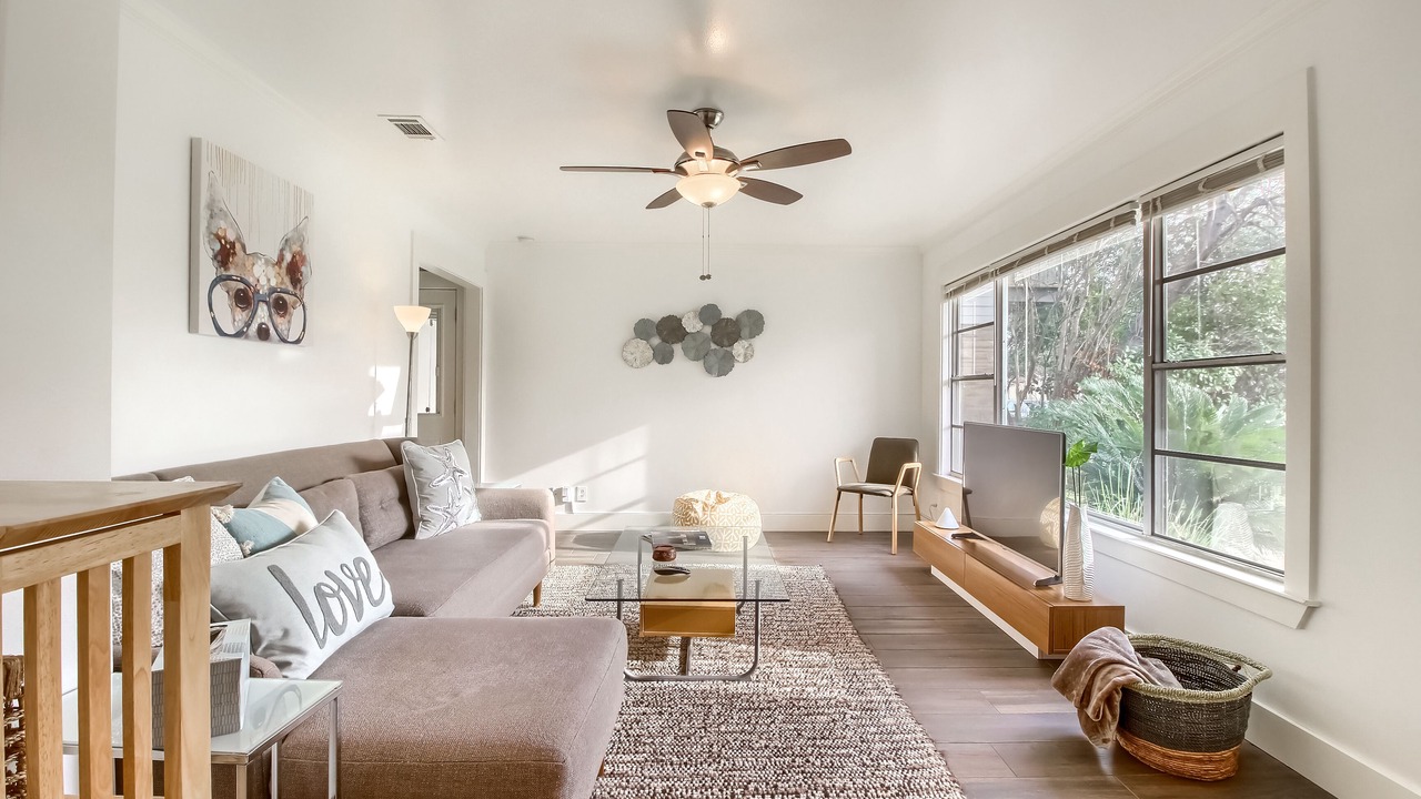 Photo of Livingroom in Zilker
