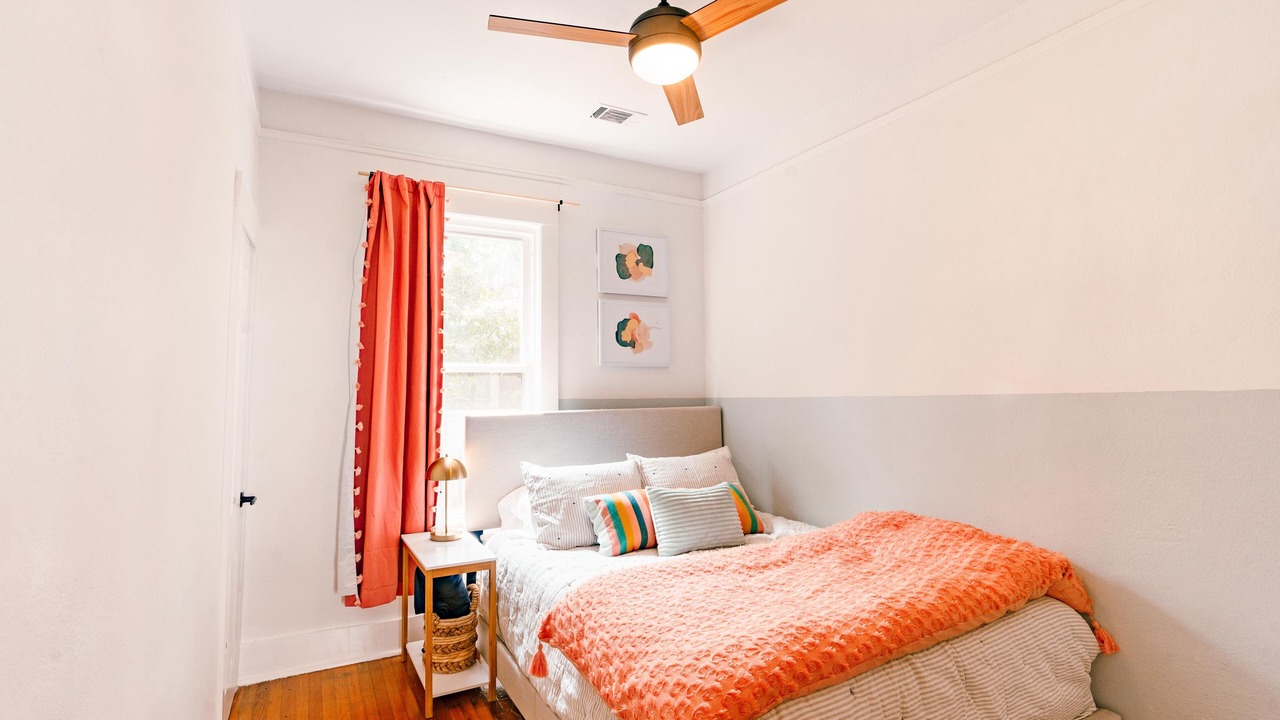Photo of Bedroom in Heights