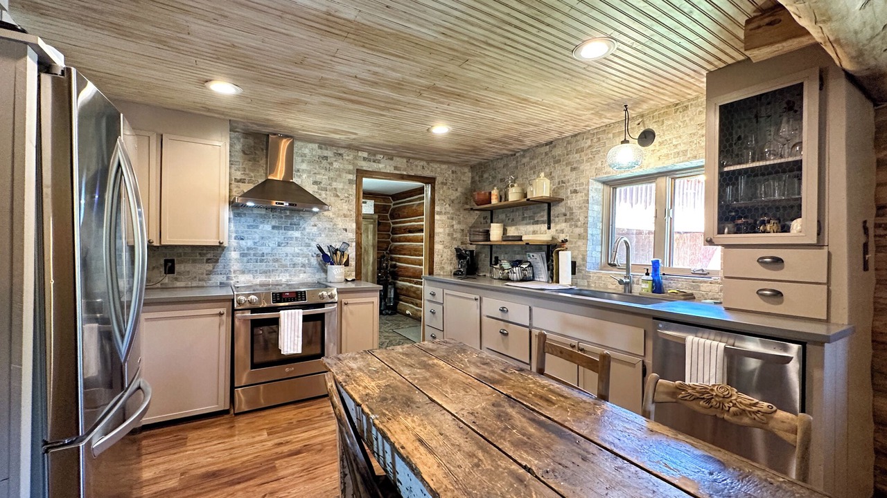 Photo of Kitchen in Condon