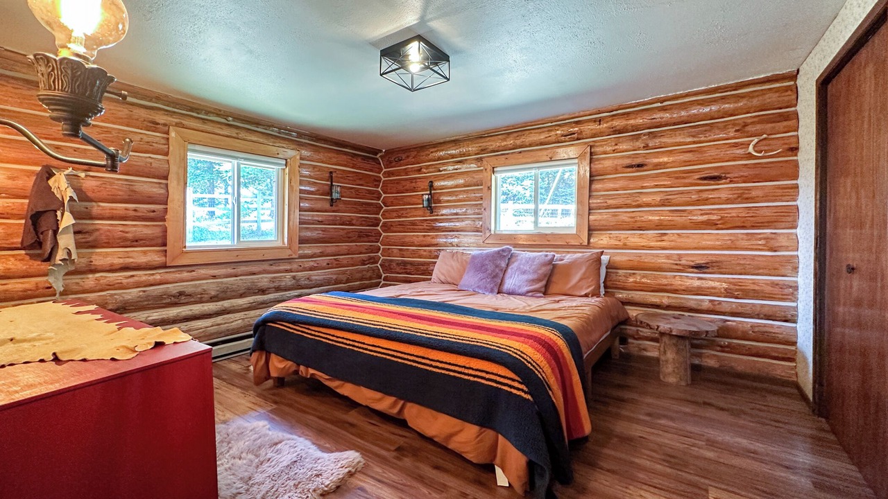 Photo of Bedroom in Condon