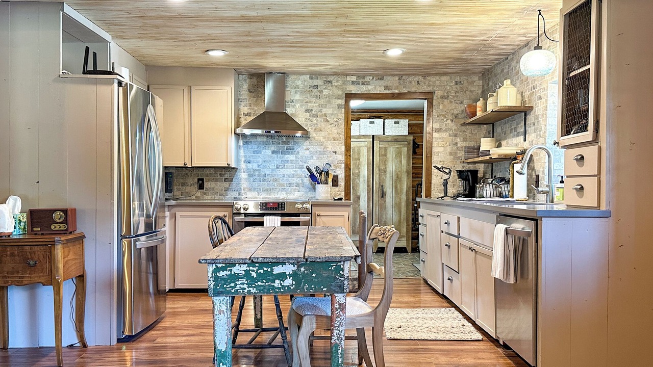 Photo of Kitchen in Condon