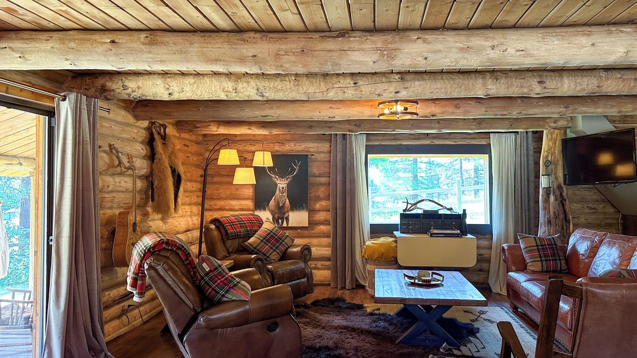 Photo of Livingroom in Condon