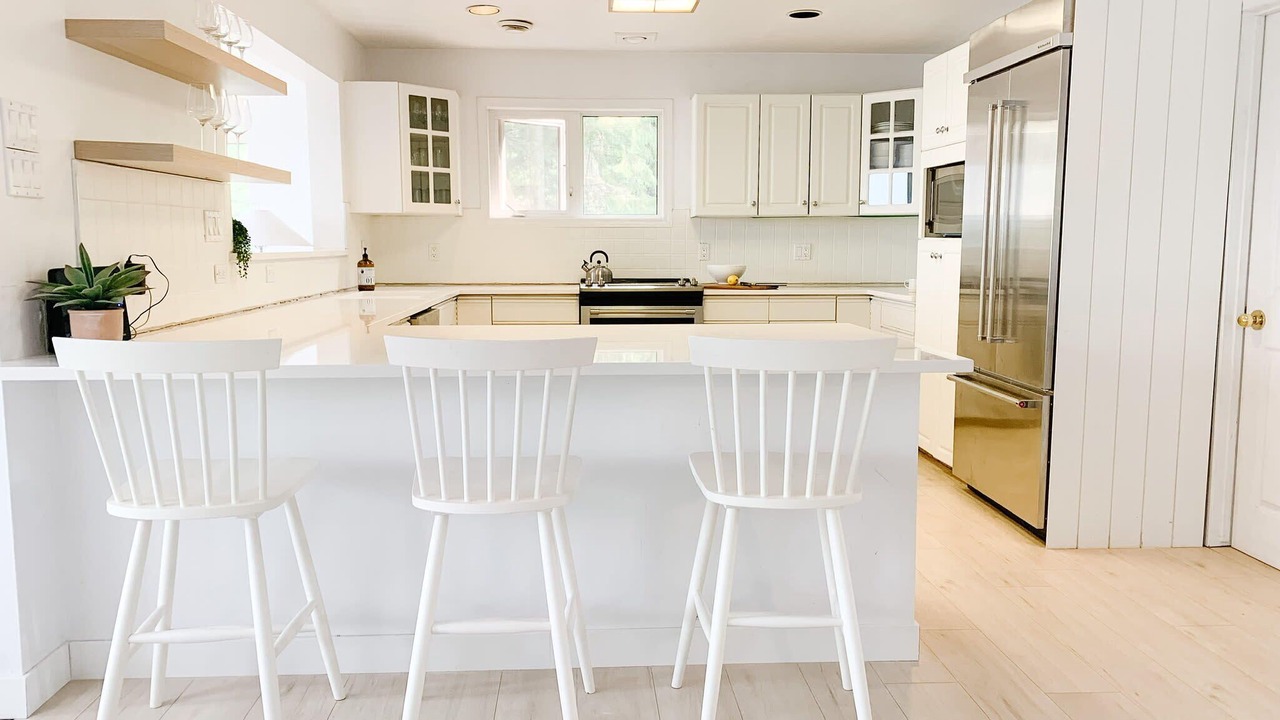 Photo of Kitchen in Sioux Narrows Nestor Falls