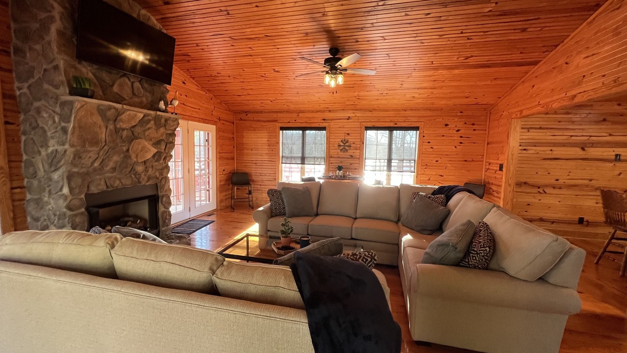 Photo of Livingroom in New Concord