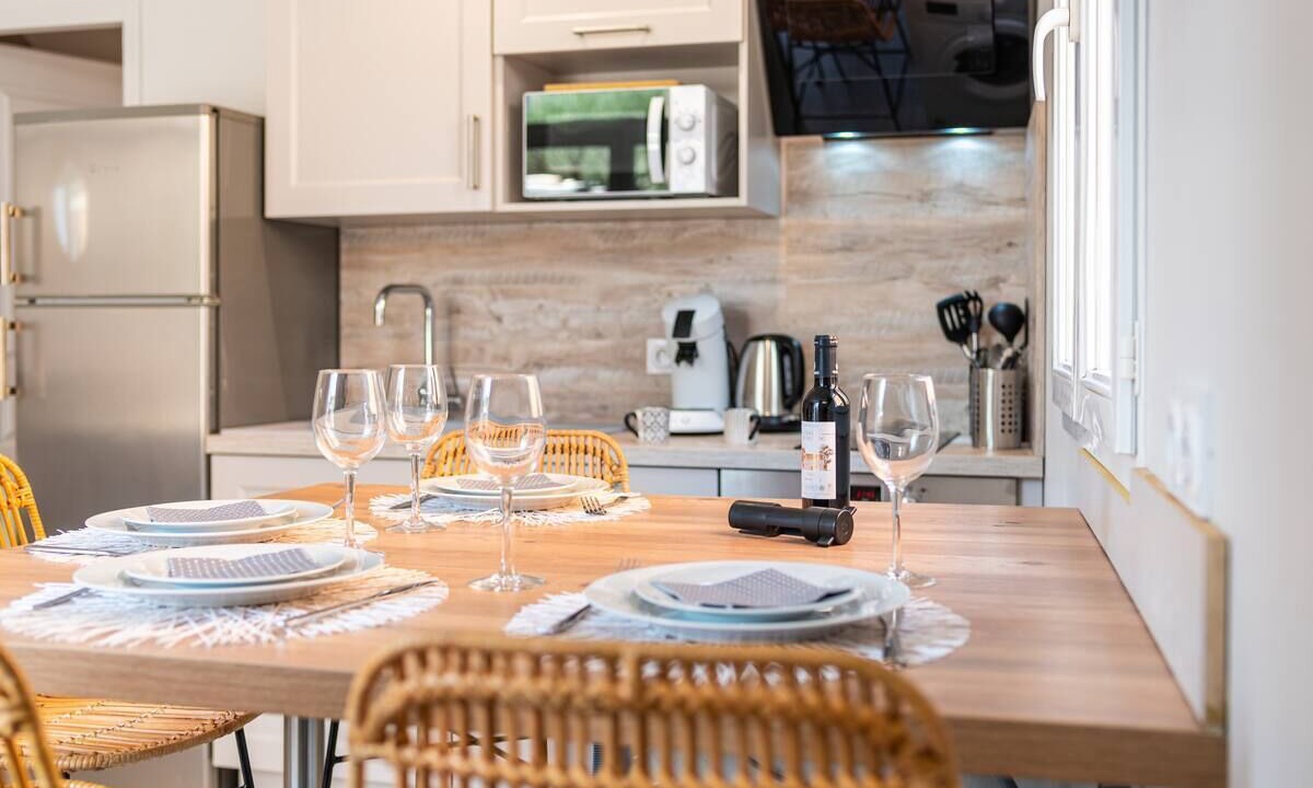 Photo of Others in Tulette