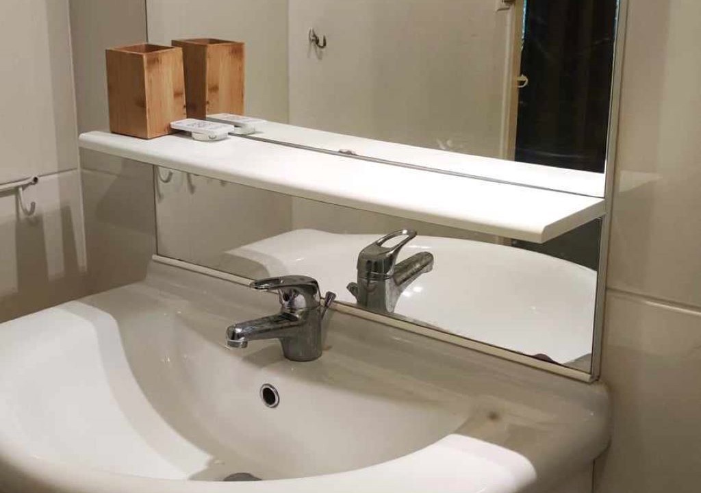 Photo of Bathroom in Rollancourt