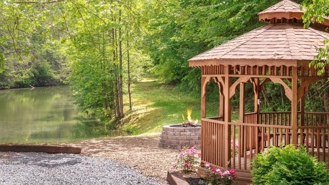 Photo of Outdoor in Pittman Center