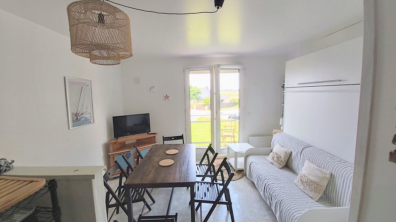 Photo of Livingroom in Billiers