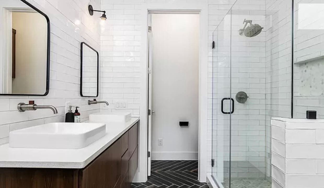 Photo of Bathroom in Southtown