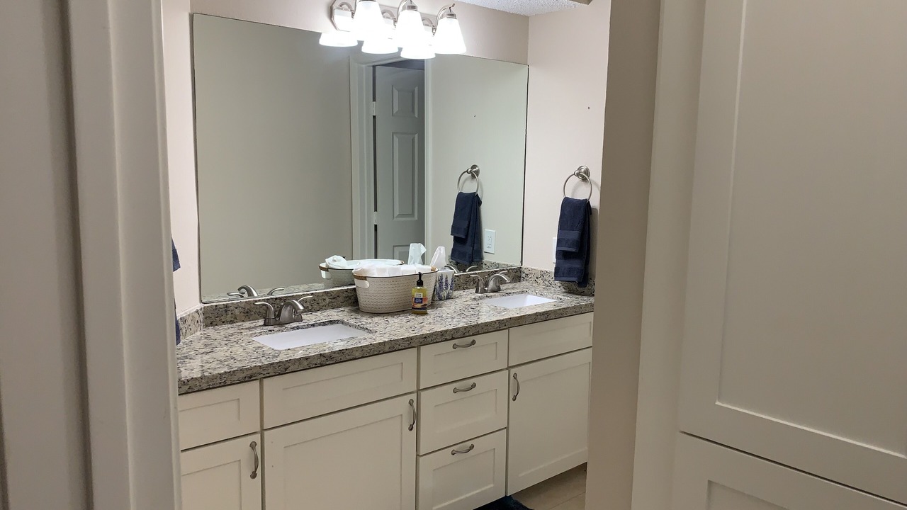 Photo of Bathroom in April Sound