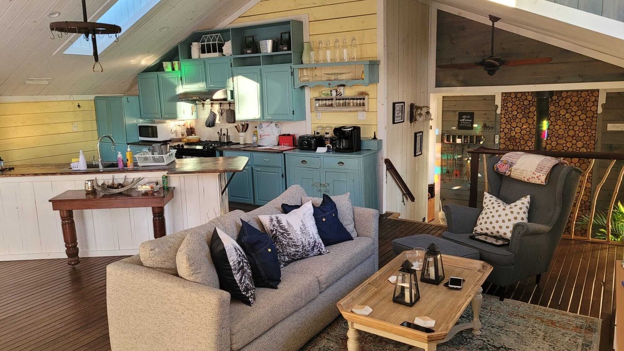 Photo of Livingroom in Lanark Highlands