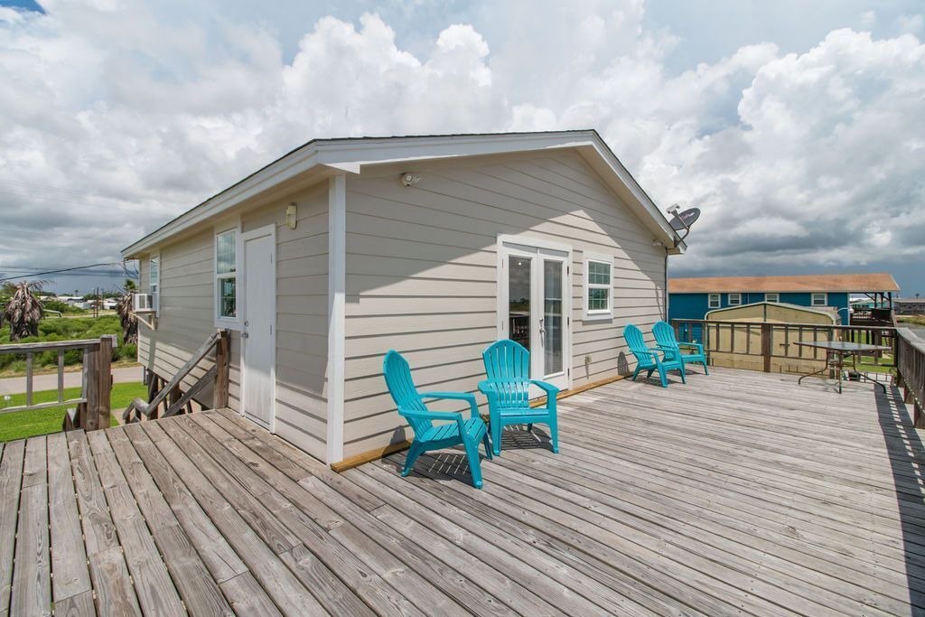 Photo of Patio Balcony in Cedar Lane
