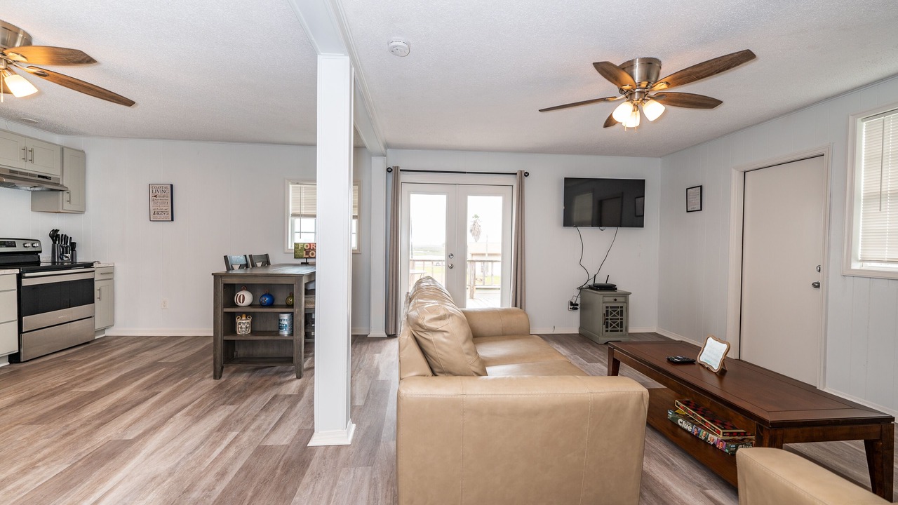 Photo of Livingroom in Cedar Lane
