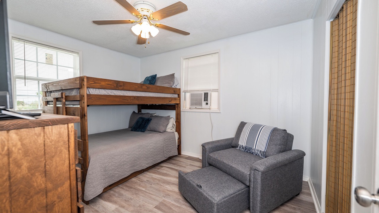 Photo of Bedroom in Cedar Lane