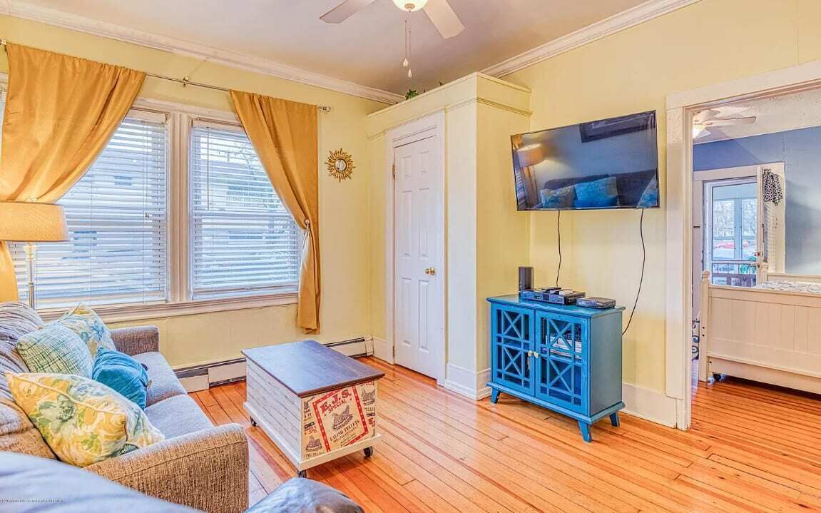 Photo of Livingroom in Ocean Grove
