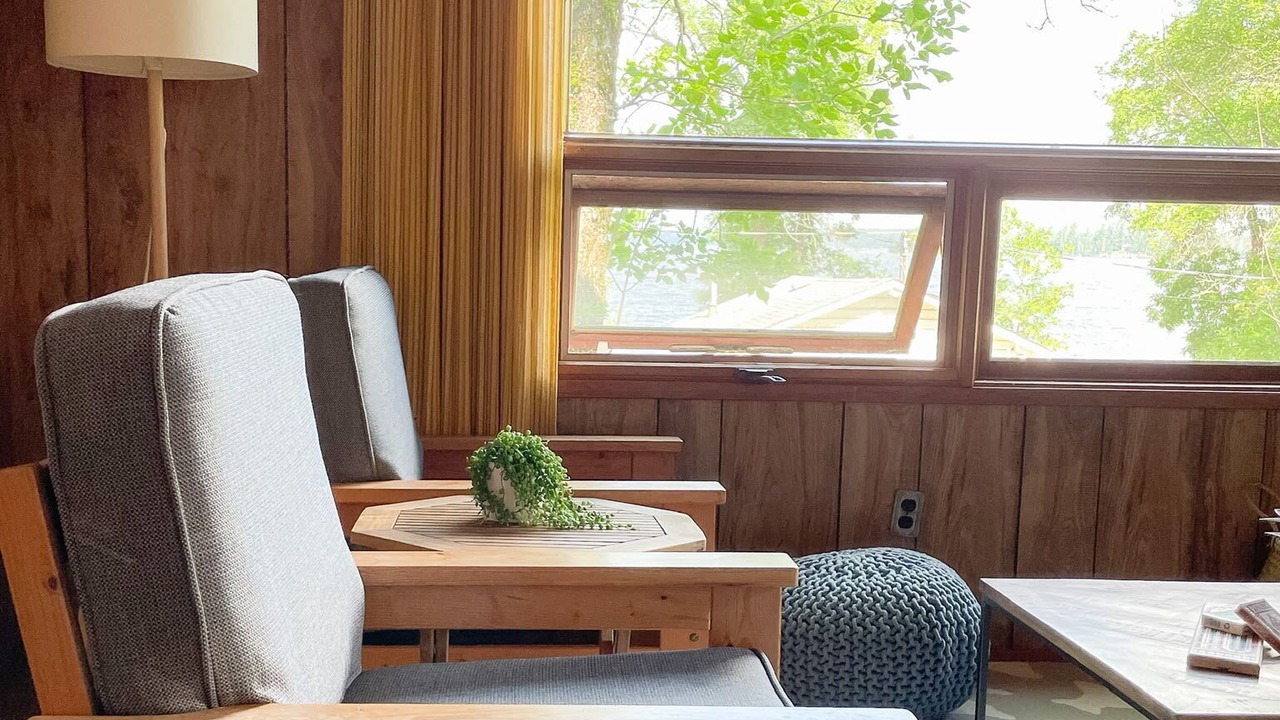 Photo of Livingroom in Sioux Narrows Nestor Falls