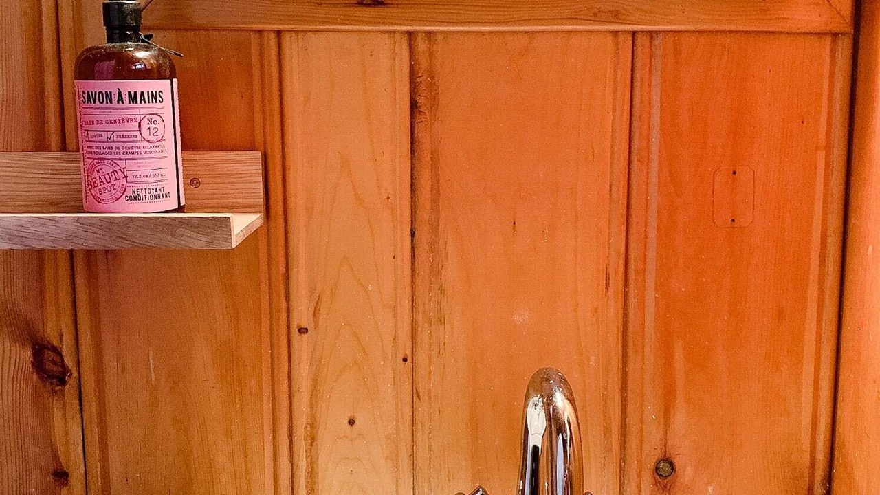 Photo of Bathroom in Sioux Narrows Nestor Falls